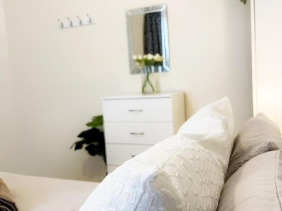 5 Bedroom, Sleeps 9 - Base To Explore Liverpool And Beyond Exterior foto