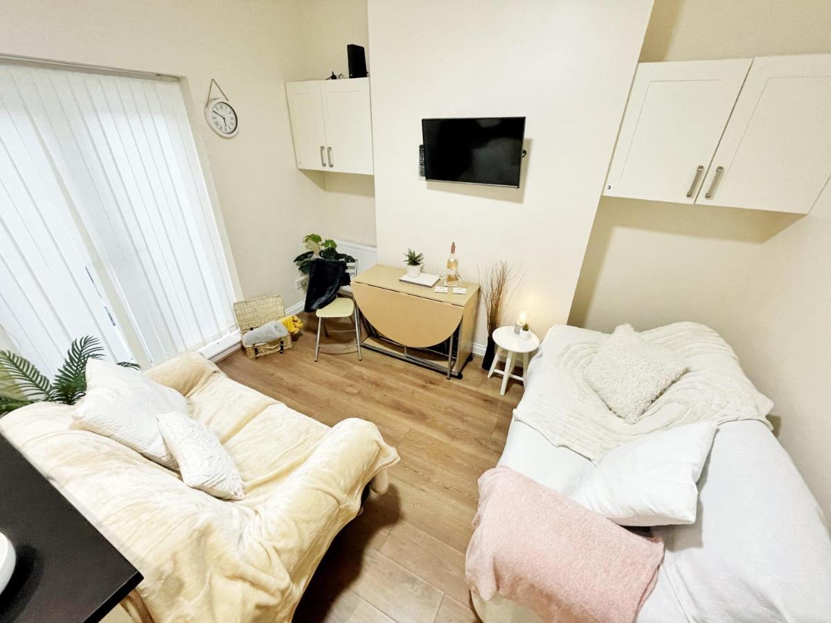 5 Bedroom, Sleeps 9 - Base To Explore Liverpool And Beyond Exterior foto